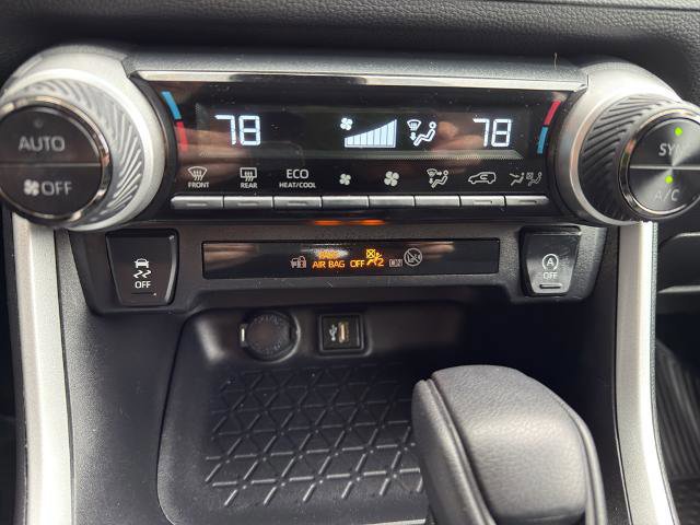 Used 2024 Toyota RAV4 XLE w/ Convenience Package image 28