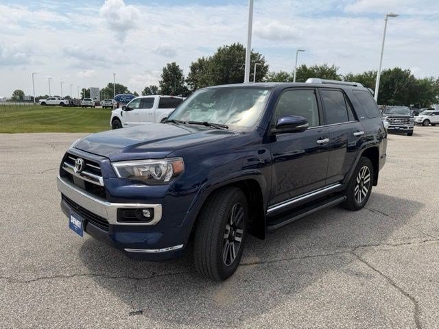 Used 2023 Toyota 4Runner Limited AWD/4WD image 3
