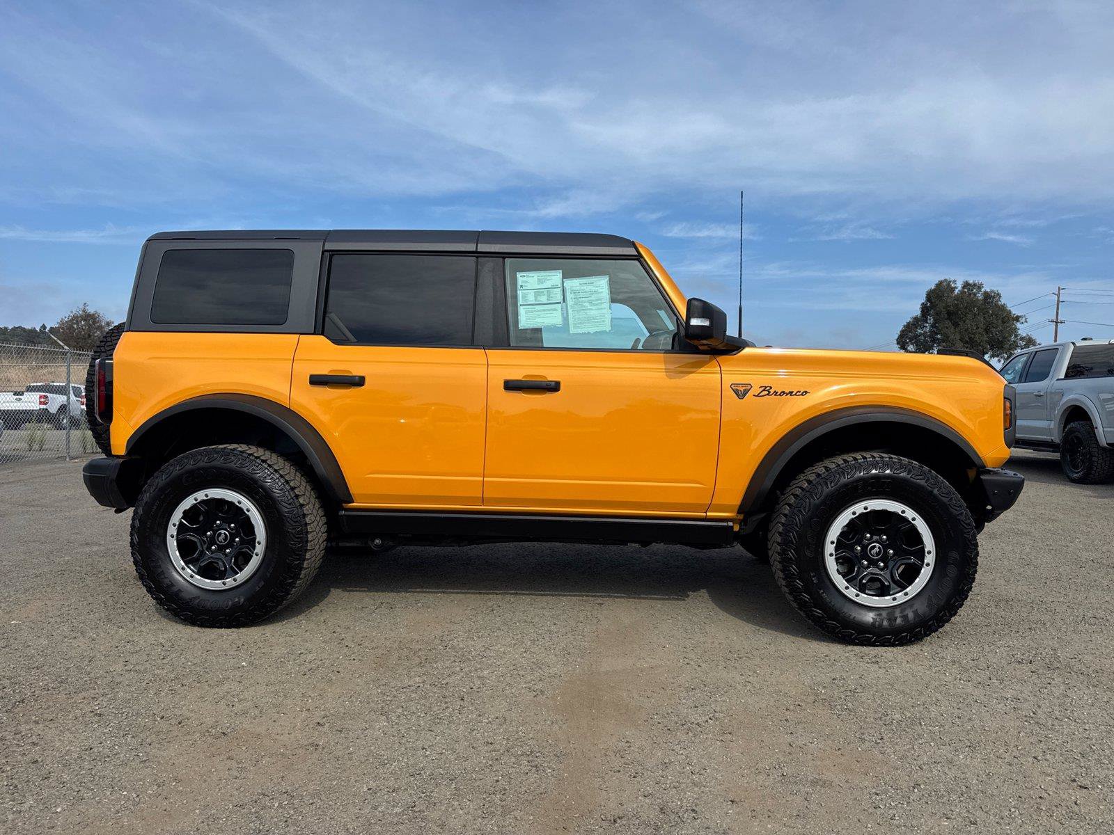 Certified 2022 Ford Bronco Badlands AWD/4WD image 7