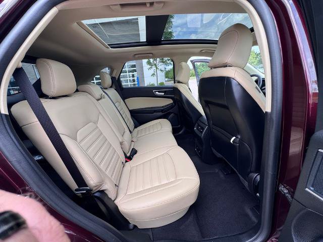Certified 2024 Ford Edge SEL w/ Convenience Package AWD/4WD image 28