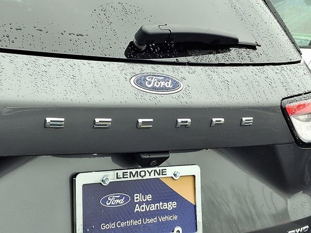 Certified 2022 Ford Escape SE w/ SE Sport Appearance Package image 33