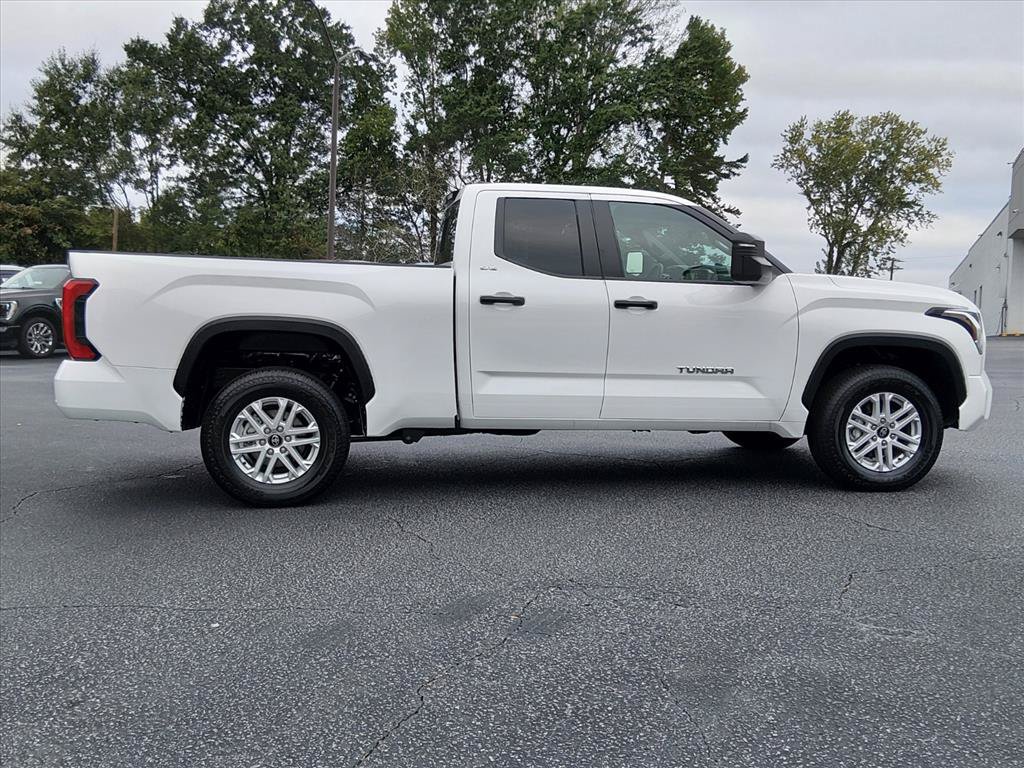 Used 2026 Toyota Tundra SR5 w/ SR5 Convenience Package AWD/4WD image 3