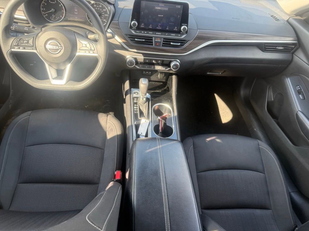 Used 2024 Nissan Altima 2.5 SV FWD image 33