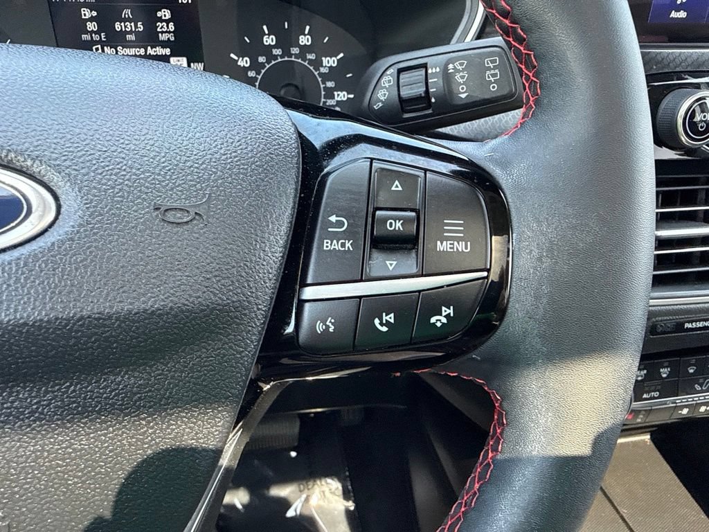 Certified 2022 Ford Escape SEL w/ SEL Stealth AWD Package image 22