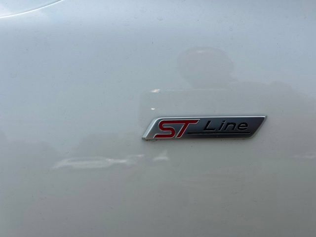 Certified 2023 Ford Escape ST-Line w/ Tech Pack #1 AWD/4WD image 10