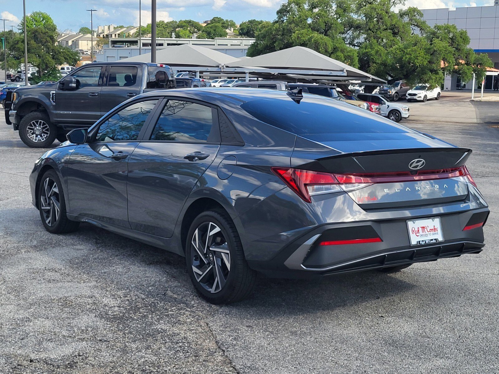 Used 2025 Hyundai Elantra Sport FWD image 6