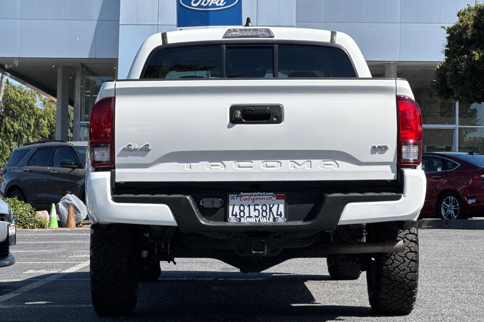 Used 2022 Toyota Tacoma SR AWD/4WD image 5