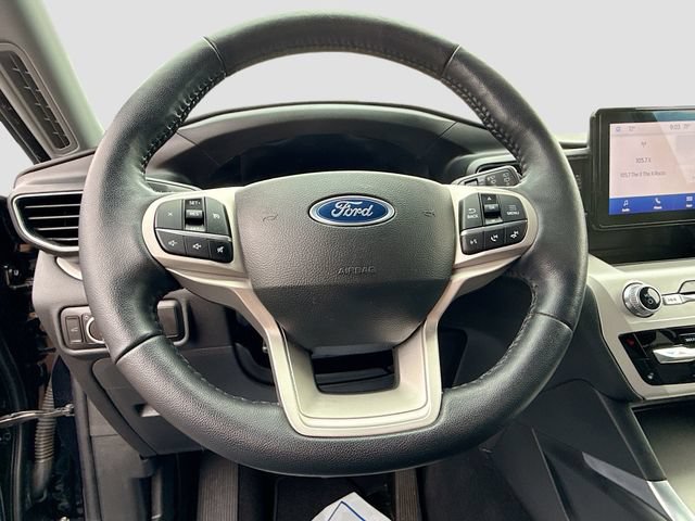 Certified 2023 Ford Explorer XLT w/ Equipment Group 202A AWD/4WD image 17