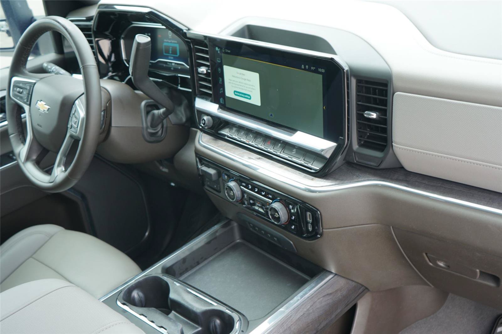 Used 2024 Chevrolet Silverado 2500 LTZ w/ LTZ Premium Package AWD/4WD image 27