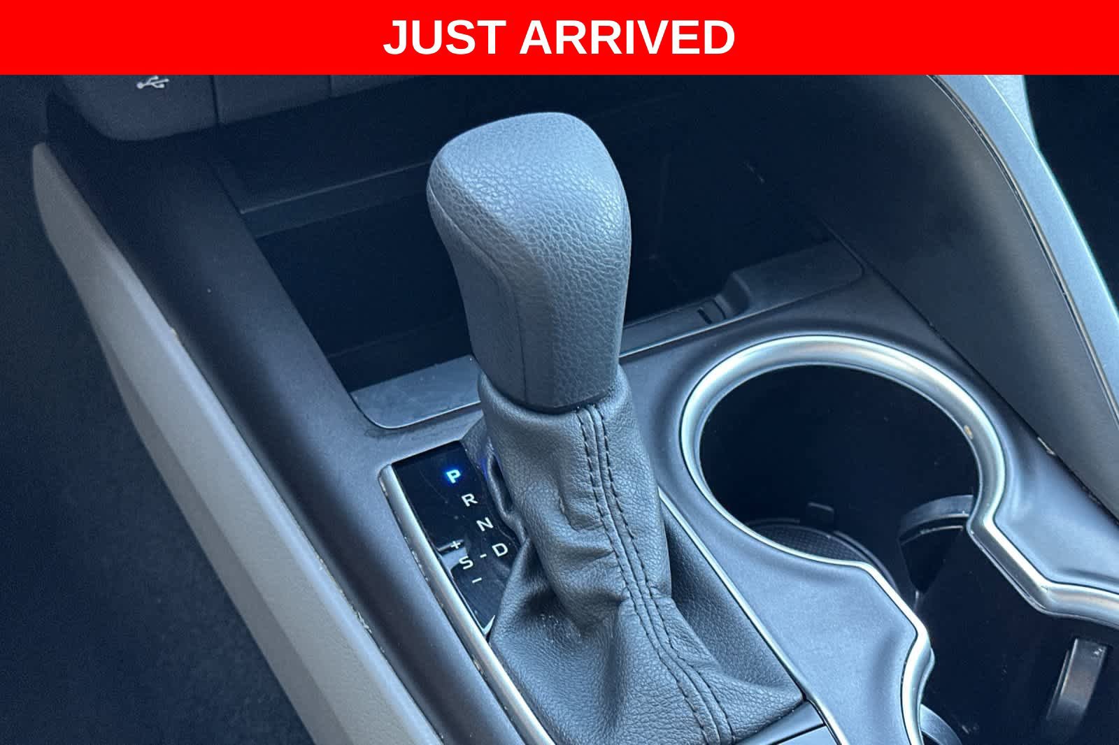 Used 2024 Toyota Camry LE w/ Convenience Package FWD image 21