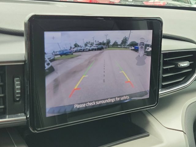 Certified 2023 Ford Explorer XLT w/ Equipment Group 202A RWD image 30