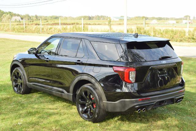 Certified 2022 Ford Explorer ST w/ ST High-Performance Pack AWD/4WD image 5