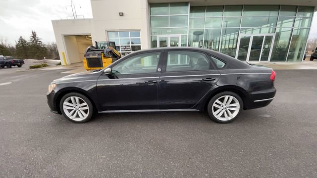 Used 2019 Volkswagen Passat 2.0T Wolfsburg image 5