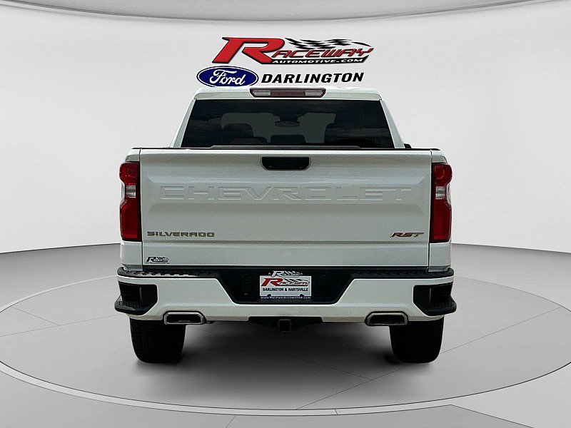 Used 2022 Chevrolet Silverado 1500 RST w/ Z71 Off-Road Package AWD/4WD image 4