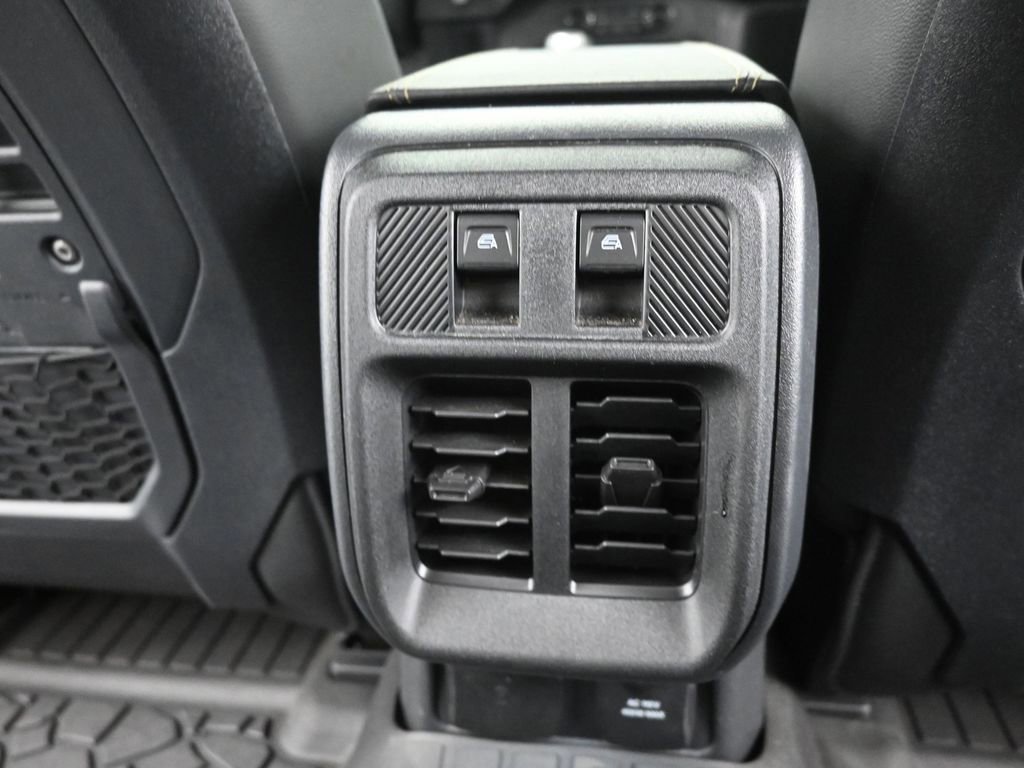 Certified 2025 Ford Bronco Badlands image 31