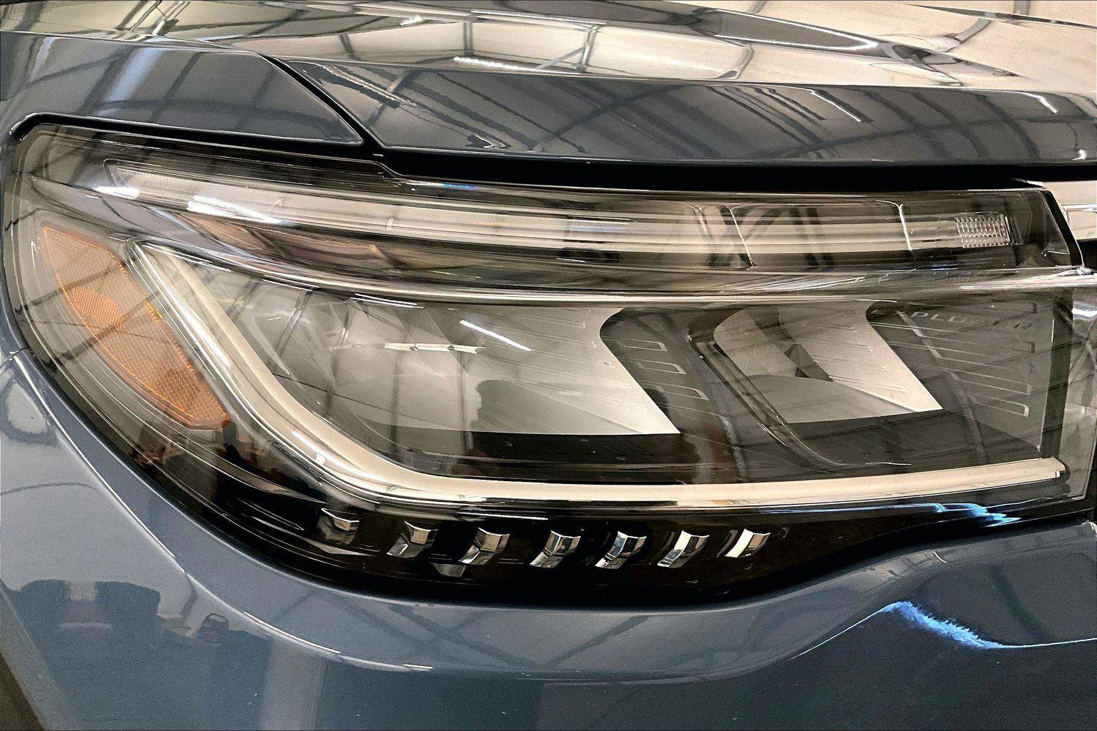 Certified 2025 Ford Explorer Active image 28