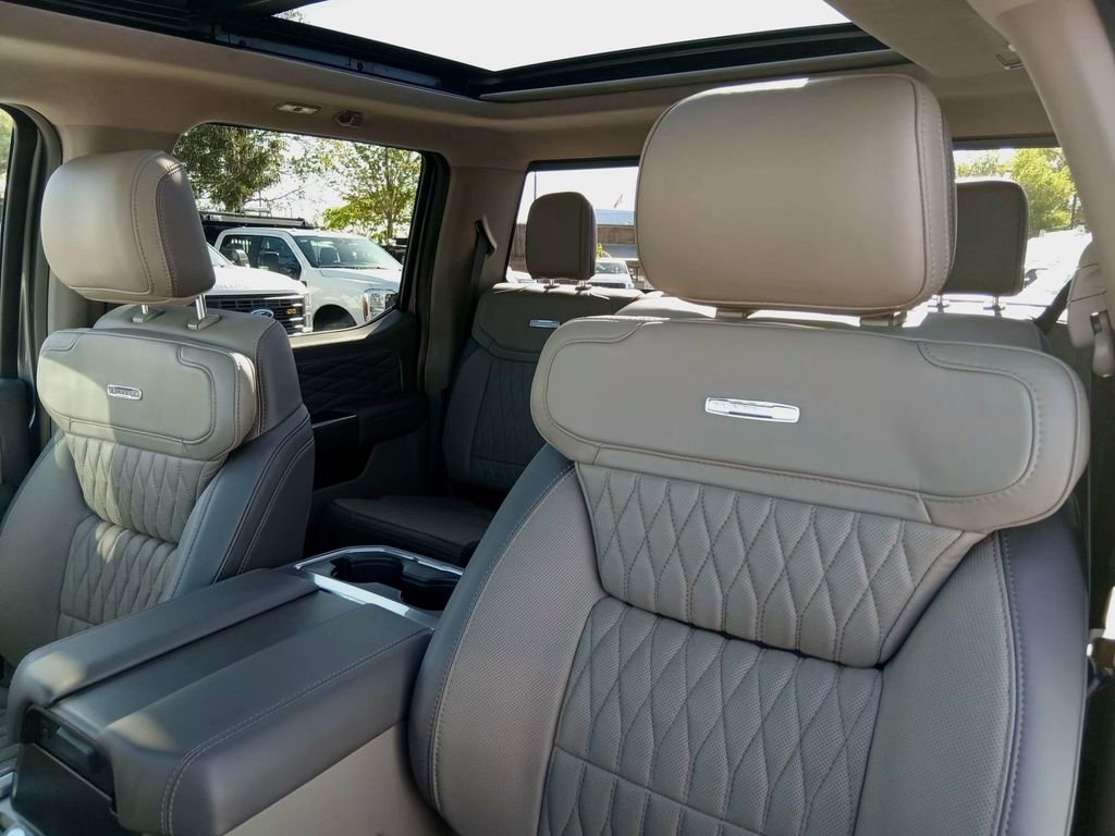 Certified 2025 Ford F450 Platinum w/ Platinum Plus Package image 15