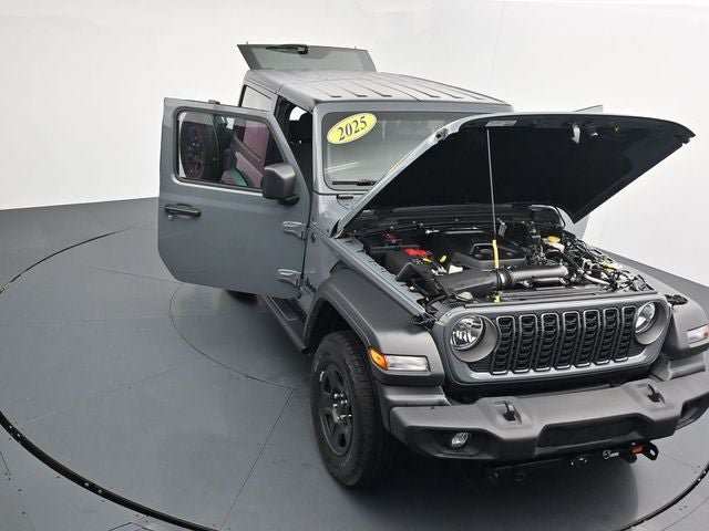 Used 2025 Jeep Wrangler Sport AWD/4WD image 44