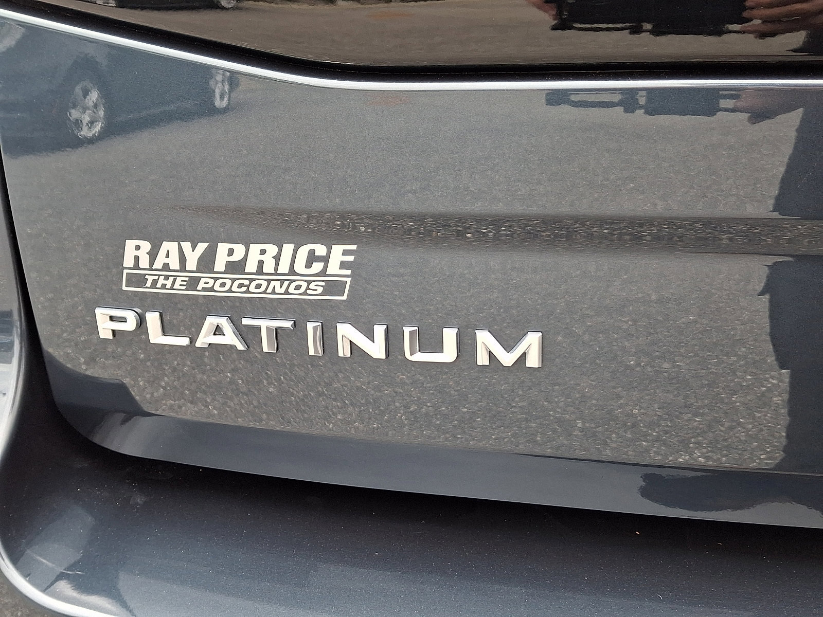 Certified 2025 Ford Expedition Platinum image 33