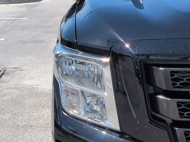Used 2022 Nissan Titan SV w/ SV Convenience Package AWD/4WD image 10