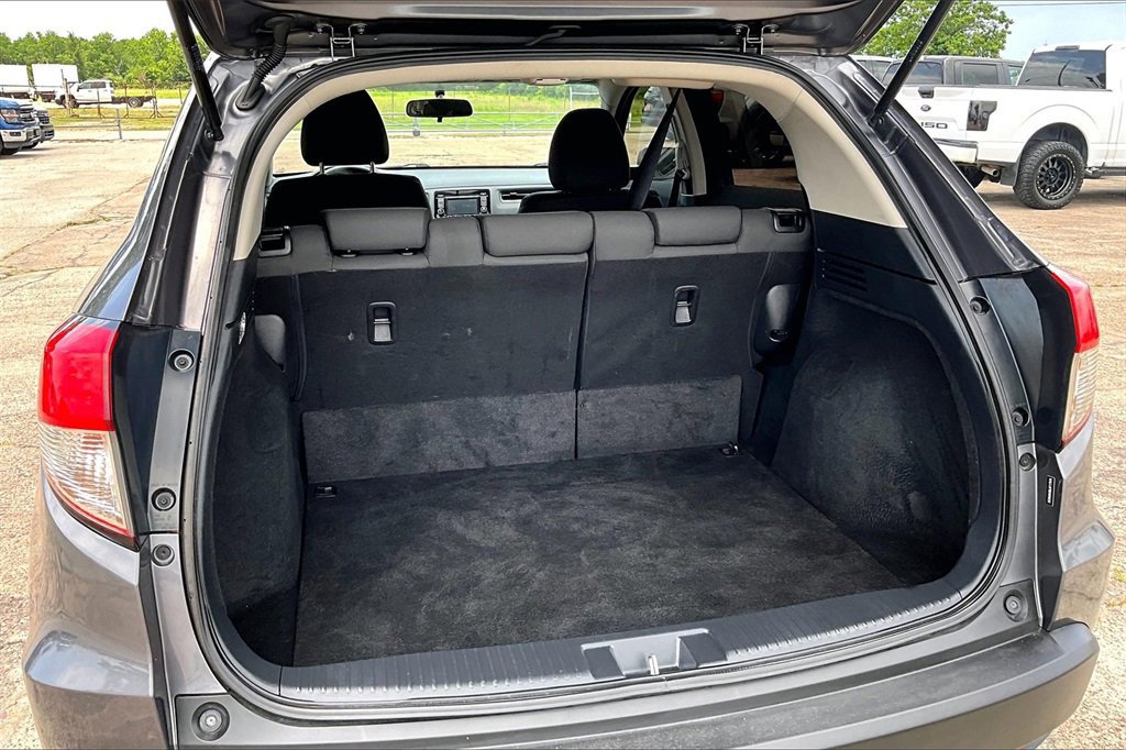 Used 2020 Honda HR-V LX image 33
