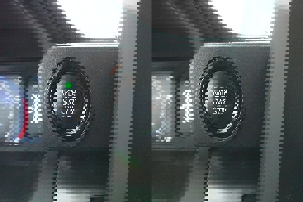 Used 2024 Toyota Tacoma SR5 AWD/4WD image 18