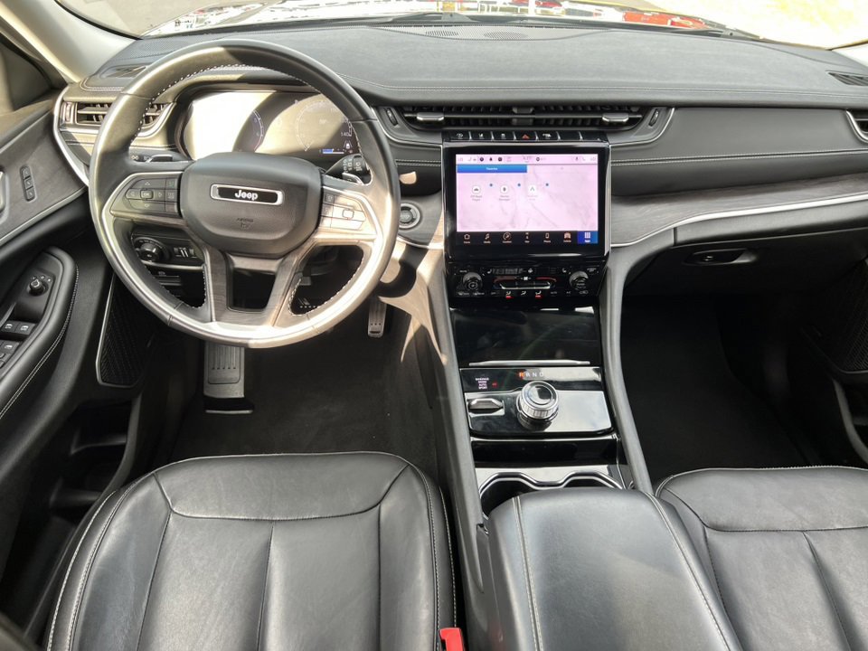 Used 2022 Jeep Grand Cherokee L Limited image 10