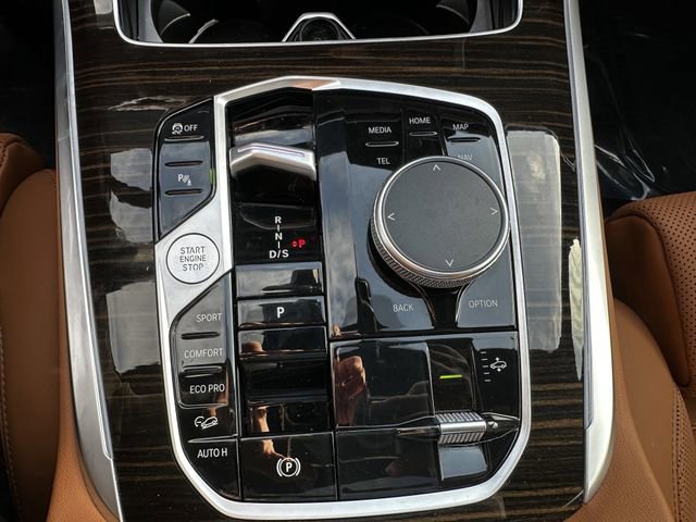 Used 2024 BMW X7 xDrive40i image 27