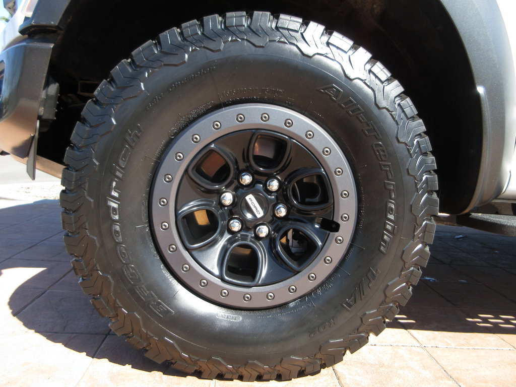 Certified 2023 Ford F150 Raptor w/ Raptor Carbon Fiber Package AWD/4WD image 9