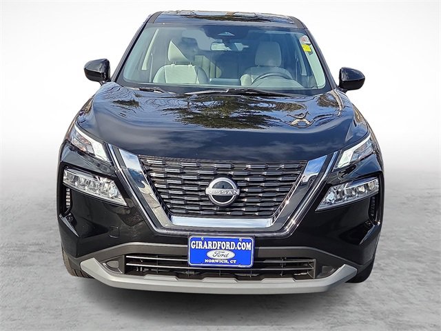 Used 2023 Nissan Rogue SV image 2