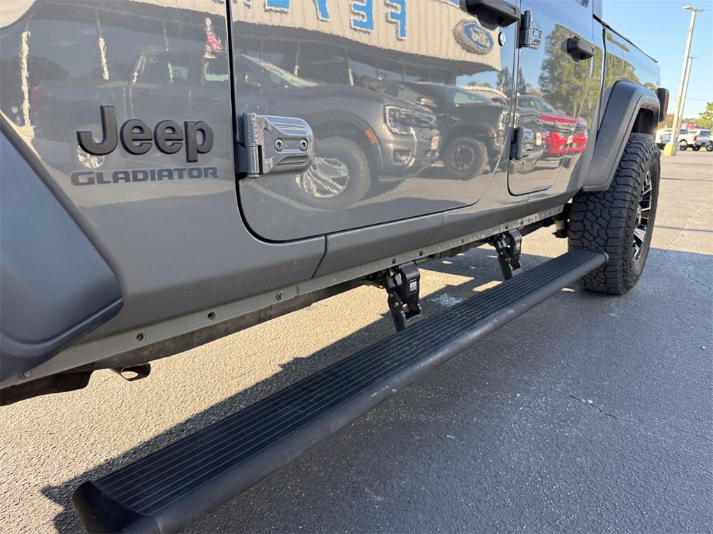 Used 2020 Jeep Gladiator Sport w/ Quick Order Package 24S image 17