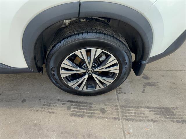 Used 2021 Nissan Rogue SV image 18