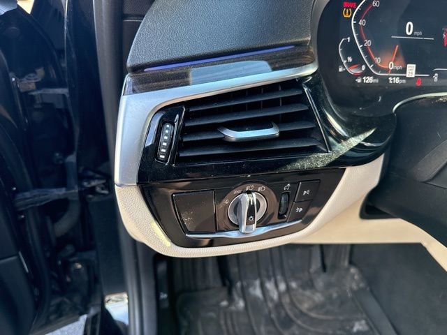 Used 2021 BMW 530i xDrive w/ Convenience Package image 22