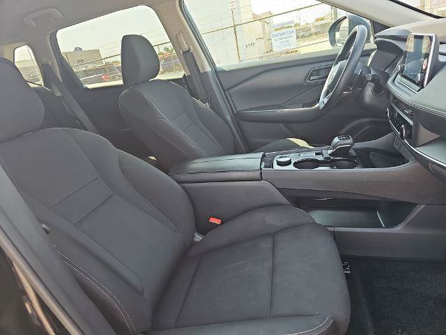 Used 2024 Nissan Rogue S AWD/4WD image 10
