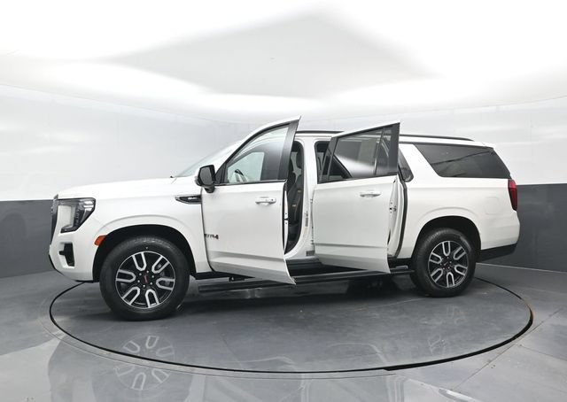 Used 2023 GMC Yukon XL AT4 w/ LPO, Floor Liner Package AWD/4WD image 31