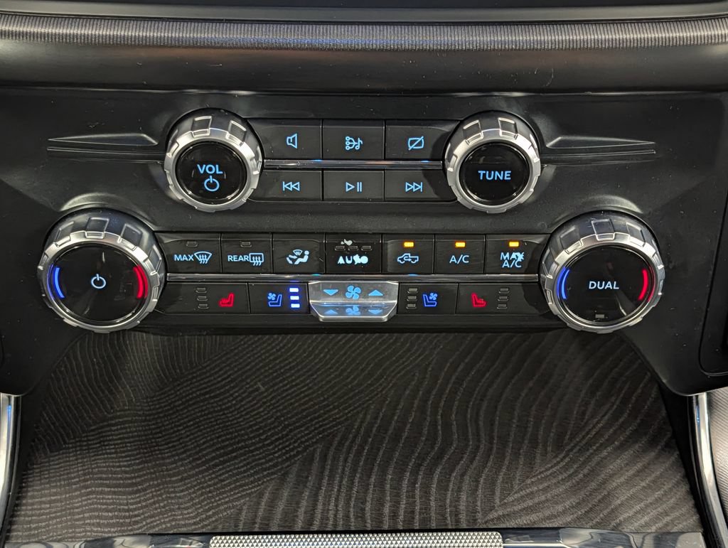 Certified 2023 Ford F150 Platinum w/ Equipment Group 701A High AWD/4WD image 16