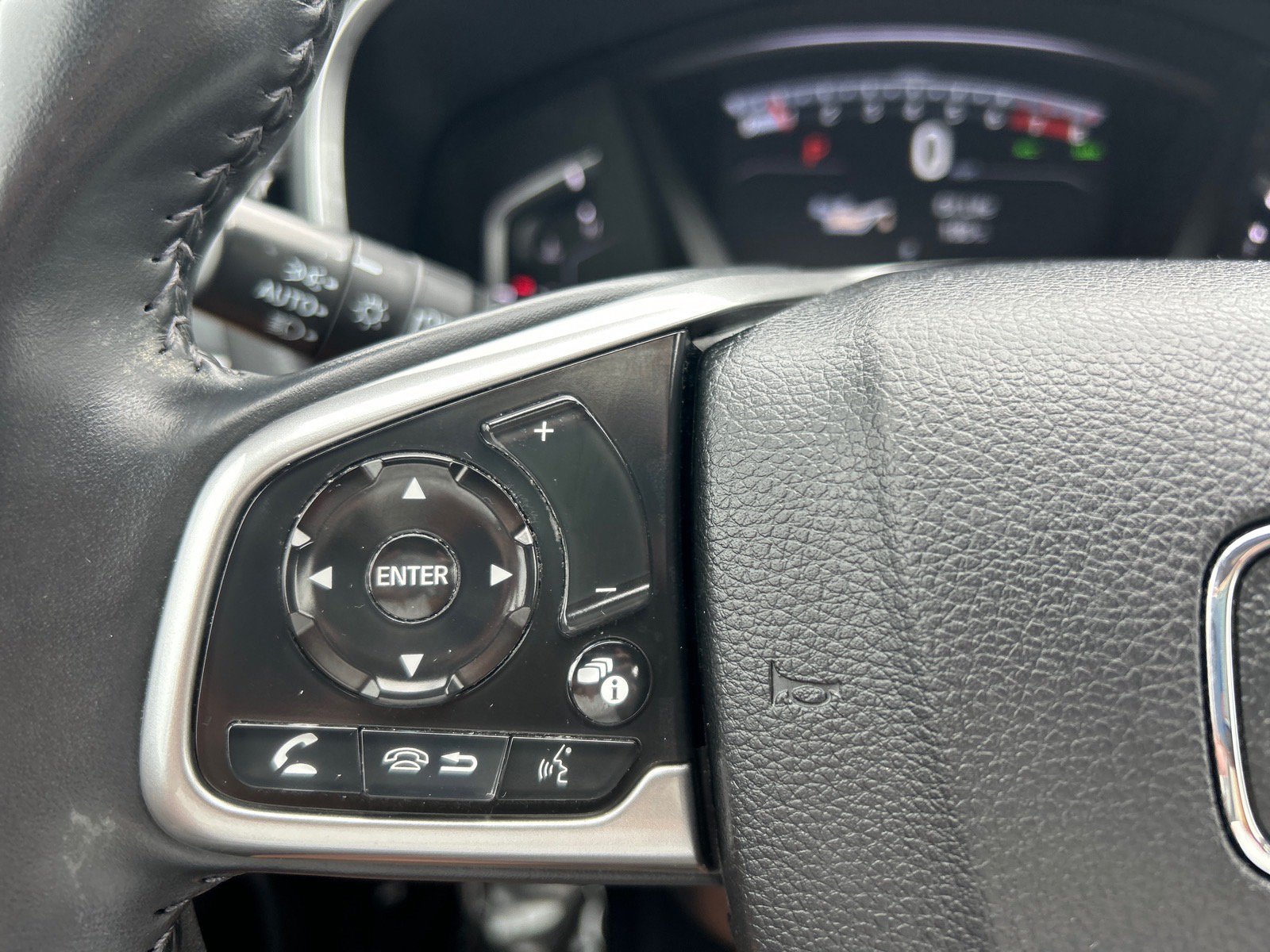 Used 2019 Honda CR-V Touring image 24