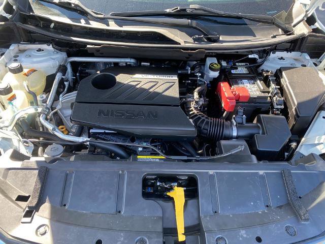 Used 2024 Nissan Rogue SV image 32