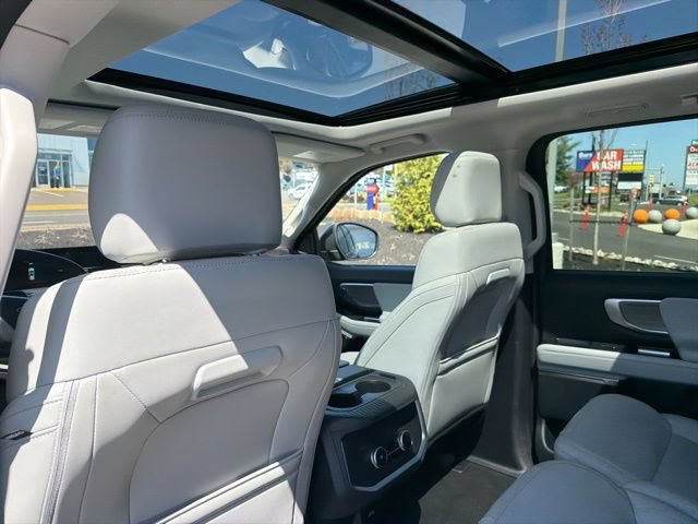 Certified 2025 Ford Expedition Max Platinum AWD/4WD image 23