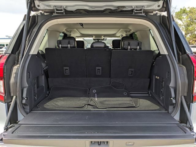 Certified 2025 Ford Expedition Platinum AWD/4WD image 13
