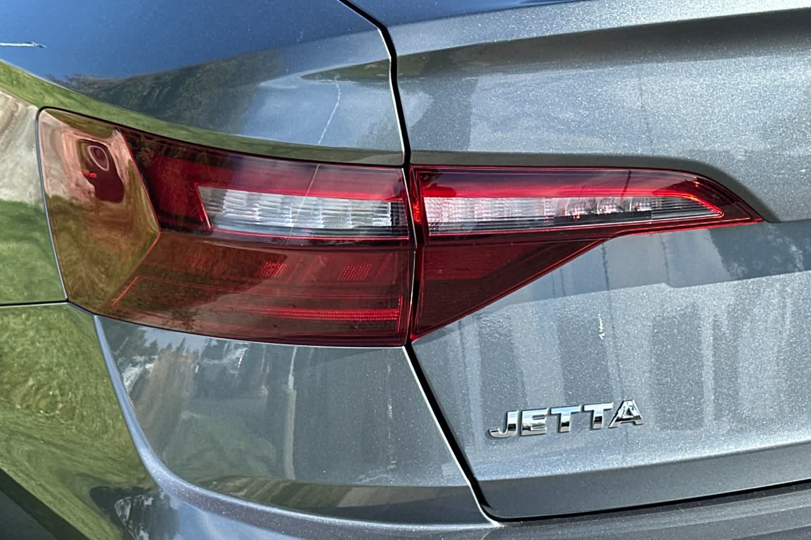 Used 2020 Volkswagen Jetta R-Line w/ R-Line Cold Weather Package FWD image 25