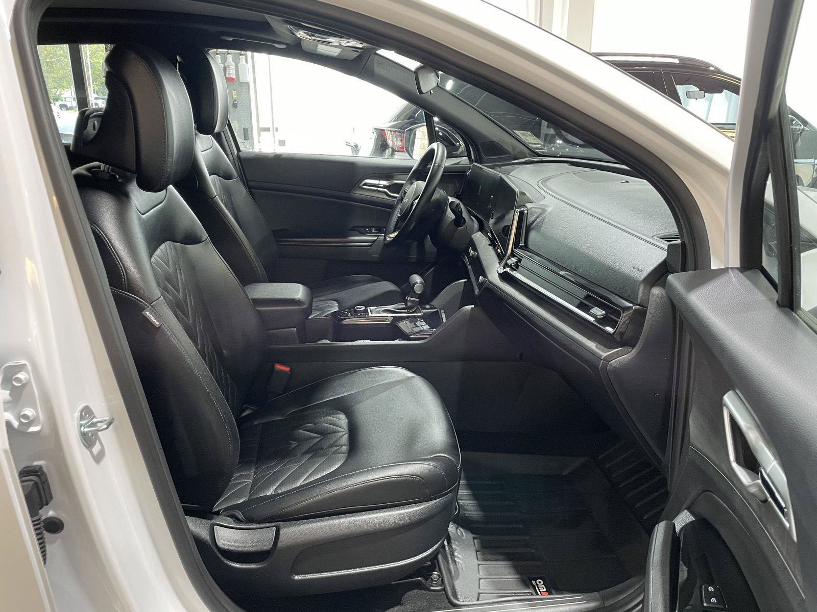 Used 2024 Kia Sportage X-Line w/ X-Line Premium Package AWD/4WD image 25