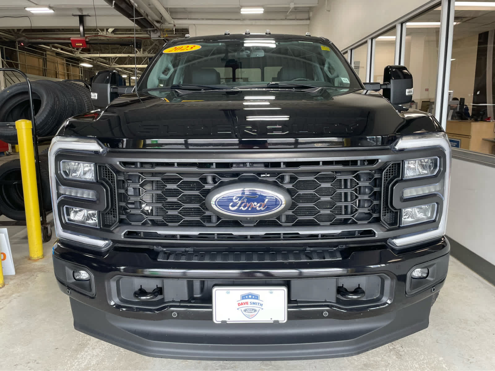 Certified 2023 Ford F250 Lariat w/ Lariat Ultimate Package AWD/4WD image 4