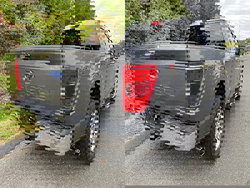 Certified 2022 Ford F150 XLT w/ Equipment Group 302A High image 5