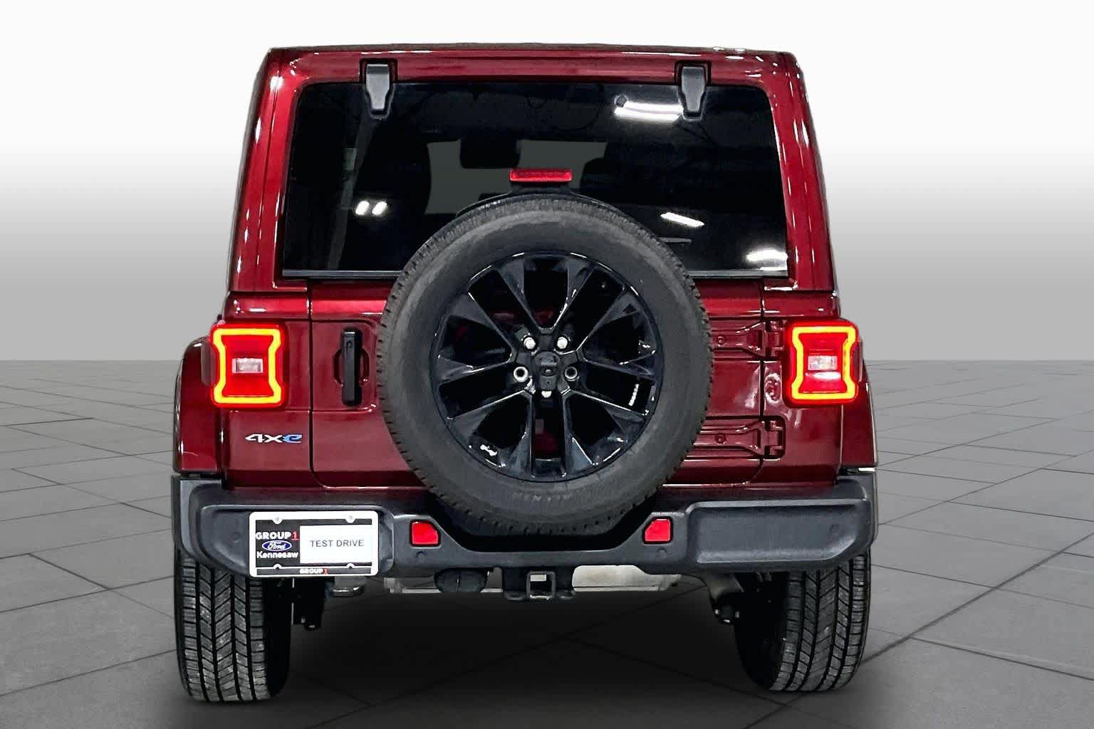 Used 2021 Jeep Wrangler Unlimited Sahara w/ Safety Group AWD/4WD image 5