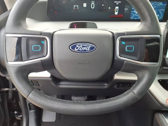 Certified 2025 Ford Expedition Active AWD/4WD image 21