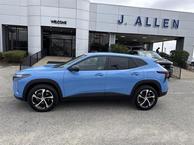 Used 2024 Chevrolet Trax RS w/ Driver Confidence Package image 3