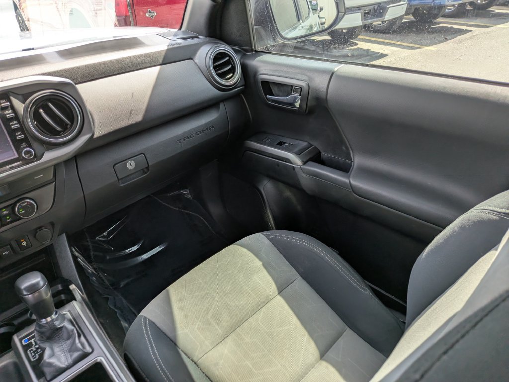 Used 2021 Toyota Tacoma TRD Off-Road RWD image 19
