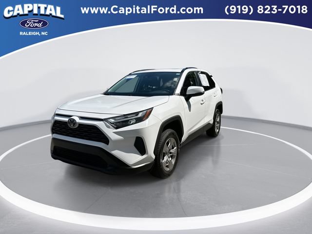 Used 2023 Toyota RAV4 XLE w/ Convenience Package AWD/4WD image 4