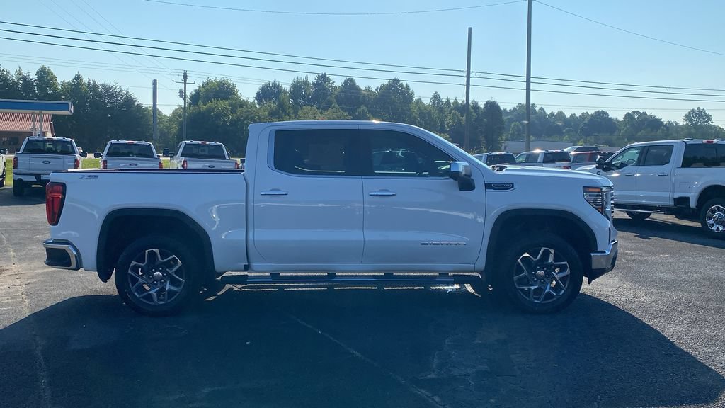 Used 2024 GMC Sierra 1500 SLT w/ SLT Premium Plus Package AWD/4WD image 4